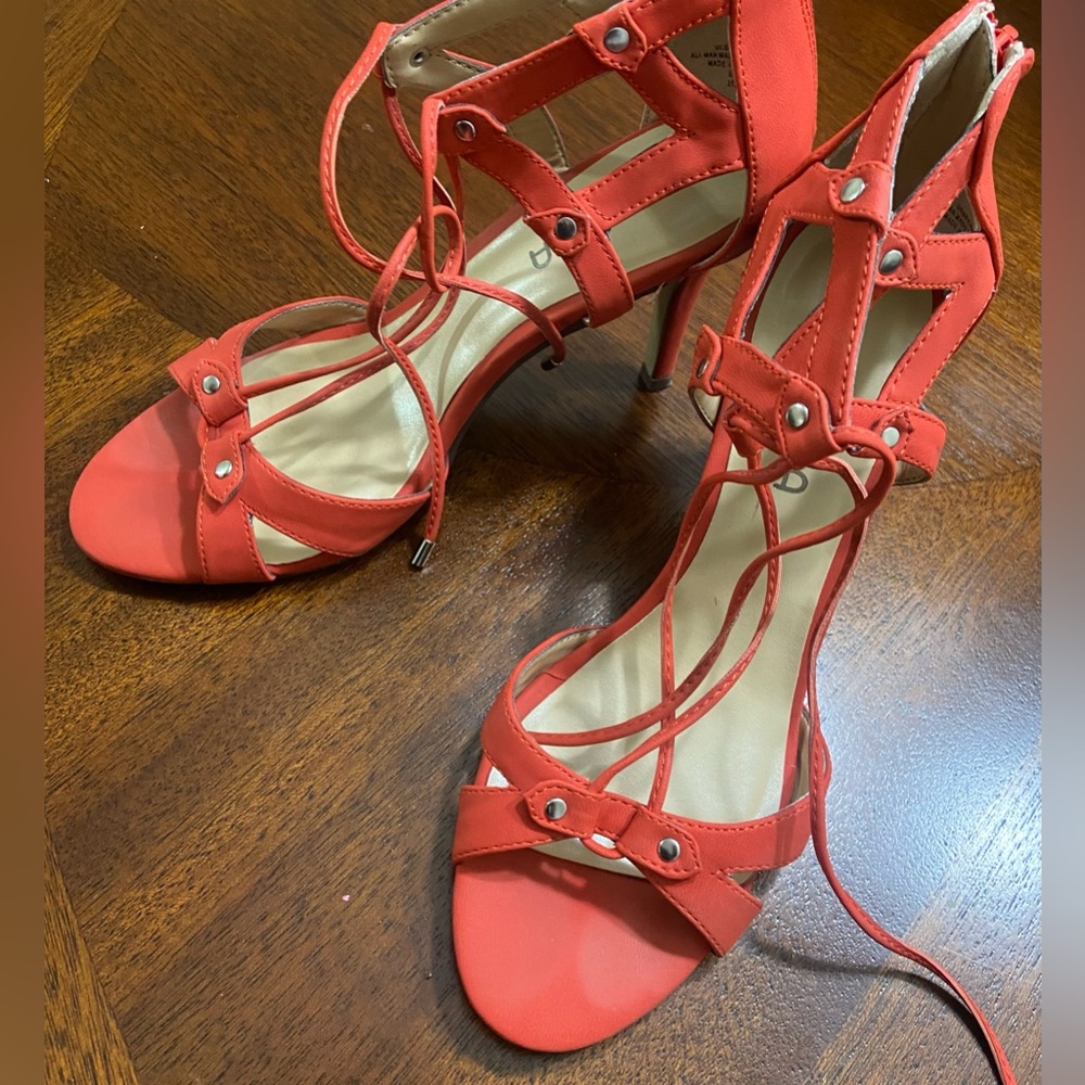 UNISA Sandals
